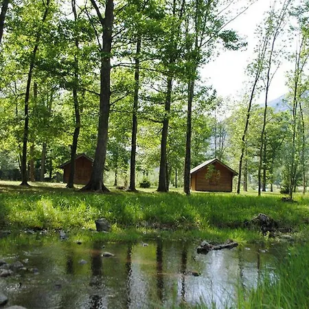 Toilé Avec Terrasse Pour 6 Personnes - Api-1-52-1503 * Valbonnais