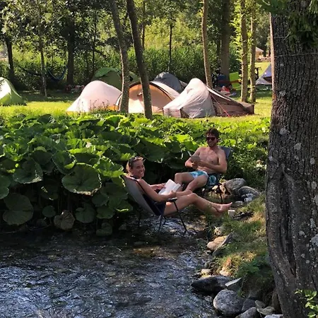 Toilé Avec Terrasse Pour 6 Personnes - Api-1-52-1503 *