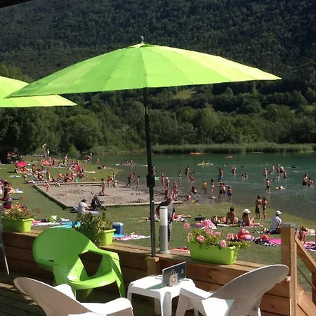 Camping Toilé Avec Terrasse Pour 6 Personnes - Api-1-52-1503 Valbonnais